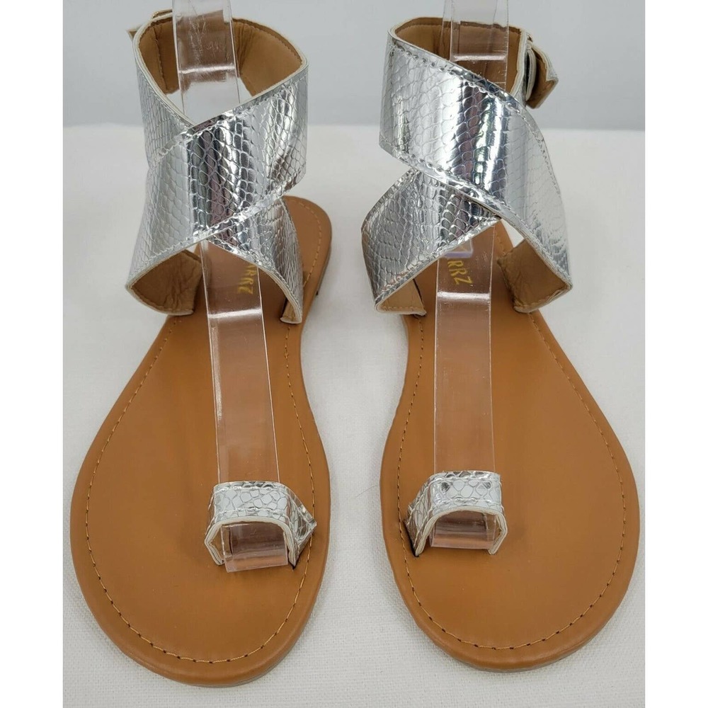 Women's Toe Ring Metallic Silver Faux Leather Strappy Wrap Flat Sandal Size 39